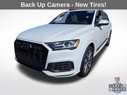 2022 Audi Q7 45 Premium Plus