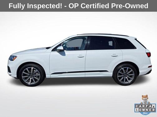 2022 Audi Q7 45 Premium Plus