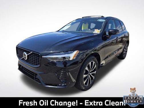 Onyx Black Metallic 2024 Volvo XC60 B5 Plus Dark Theme