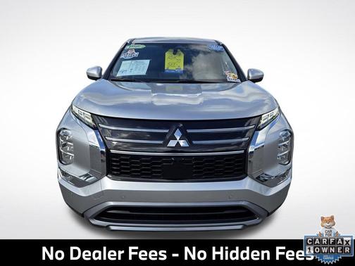 Alloy Silver Metallic 2025 Mitsubishi Outlander SE