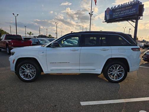 2022 Jeep Grand Cherokee 4xe Summit Reserve