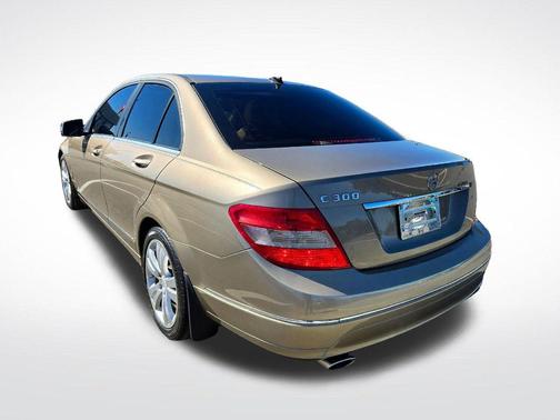 2011 Mercedes-Benz C-Class Luxury