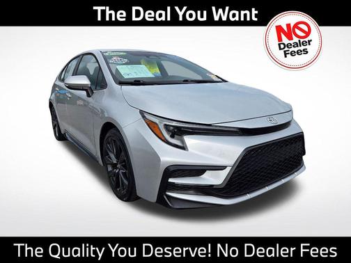 Classic Silver Metallic 2023 Toyota Corolla SE