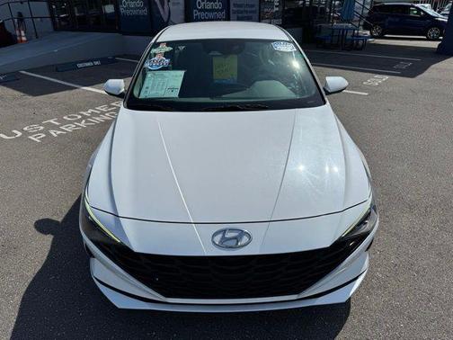 2022 Hyundai ELANTRA SEL