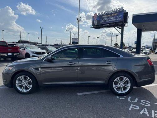 2019 Ford Taurus SEL