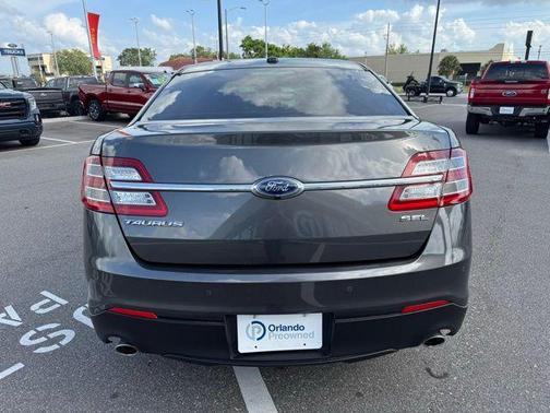 2019 Ford Taurus SEL