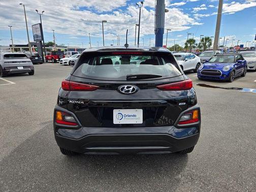 2021 Hyundai KONA SE