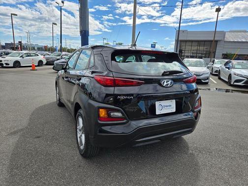 2021 Hyundai KONA SE