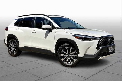 2024 Toyota Corolla Cross XLE
