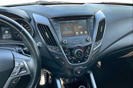2016 Hyundai Veloster Turbo
