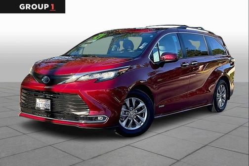 2021 Toyota Sienna XLE 7 Passenger