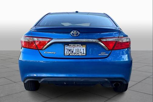 2016 Toyota Camry SE w/Special Edition Pkg