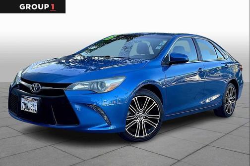 2016 Toyota Camry SE w/Special Edition Pkg