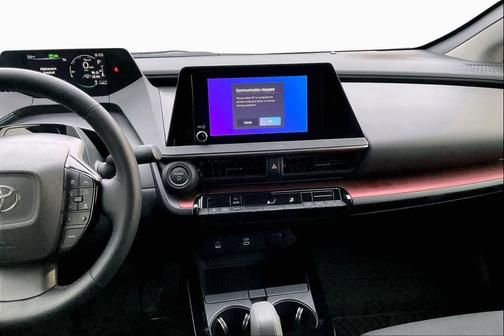 2025 Toyota Prius Plug-In Hybrid SE