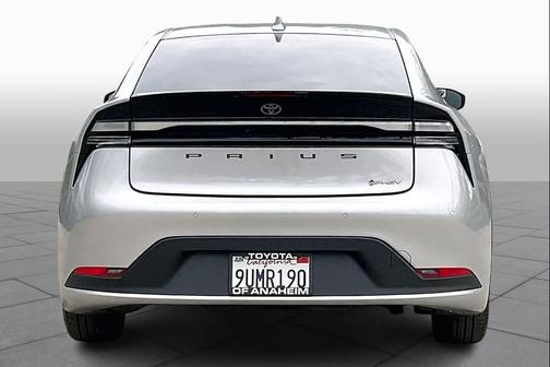 2025 Toyota Prius Plug-In Hybrid SE