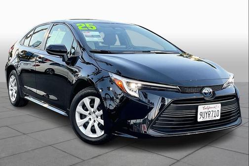 2025 Toyota Corolla Hybrid LE