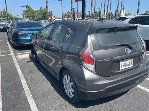 2017 Toyota Prius c Three