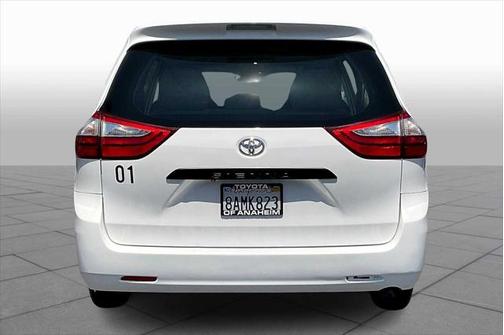 2017 Toyota Sienna SE
