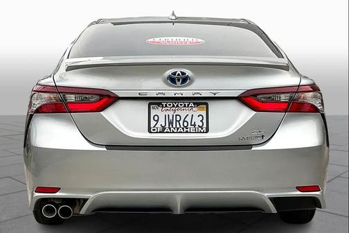 2024 Toyota Camry Hybrid SE