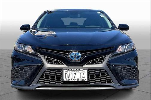 2024 Toyota Camry Hybrid SE