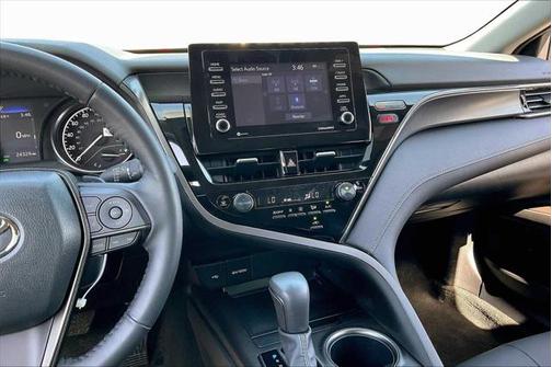 2024 Toyota Camry Hybrid SE