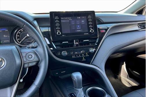 2024 Toyota Camry Hybrid SE