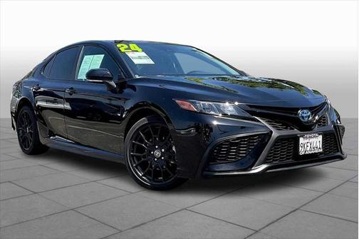 2024 Toyota Camry Hybrid SE