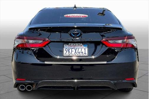 2024 Toyota Camry Hybrid SE