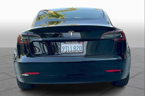 2018 Tesla Model 3 Mid Range