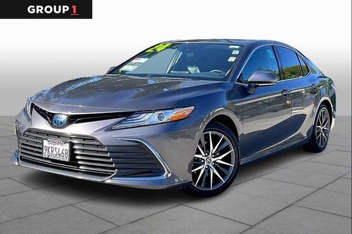 2024 Toyota Camry Hybrid XLE