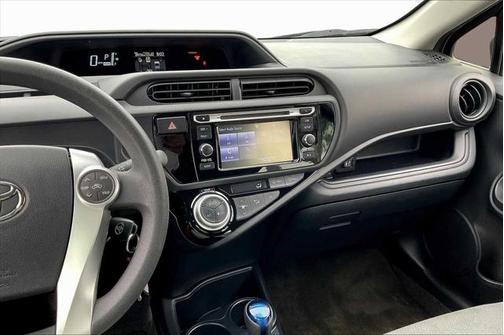 2016 Toyota Prius c One