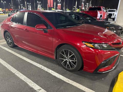2022 Toyota Camry SE