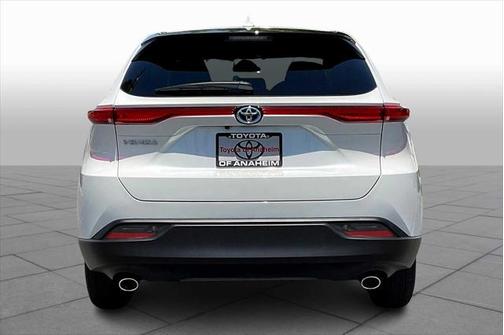 2024 Toyota Venza LE