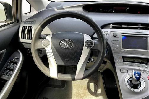 2013 Toyota Prius Plug-in Advanced