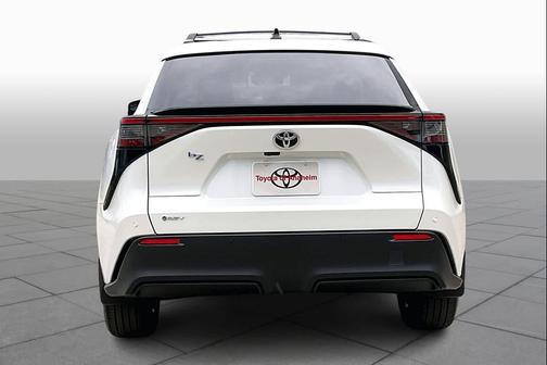 2026 Toyota bZ XLE Plus