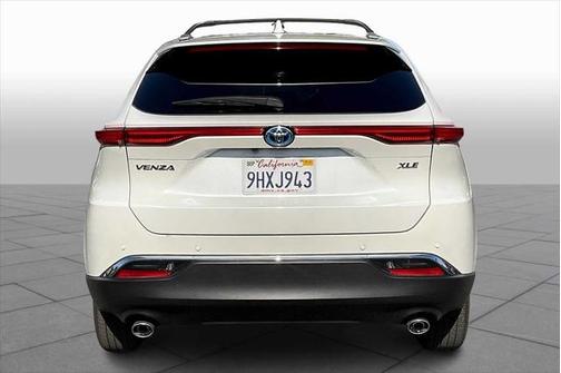 2023 Toyota Venza XLE