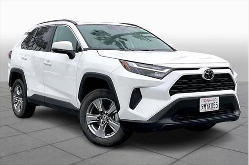 2024 Toyota RAV4 XLE