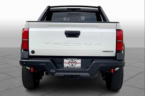 2025 Toyota Tacoma Hybrid Trailhunter Hybrid Double Cab 5 Bed AT (Natl)