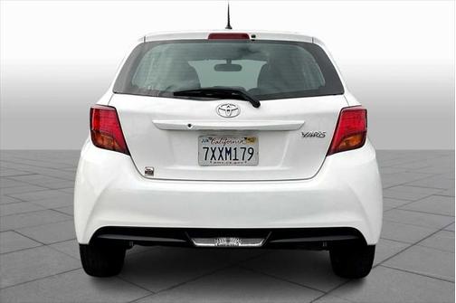 2015 Toyota Yaris L