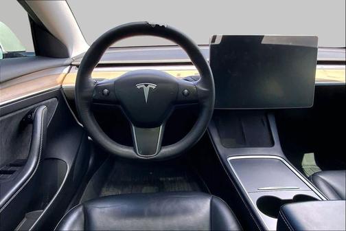 Pearl White Multi-Coat 2021 Tesla Model 3 Standard Range Plus