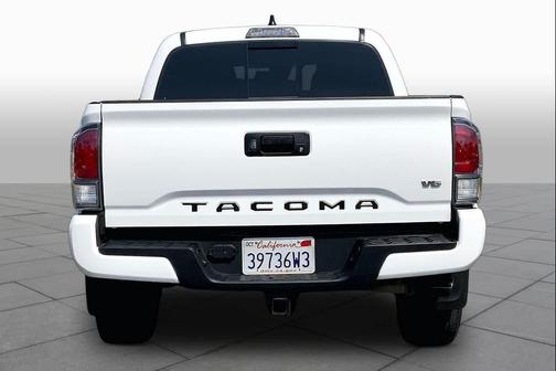 Ice Cap 2023 Toyota Tacoma TRD Sport