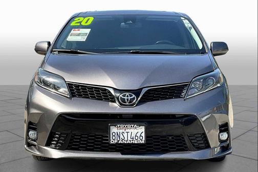 2020 Toyota Sienna SE Premium