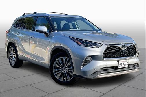 2022 Toyota Highlander Platinum