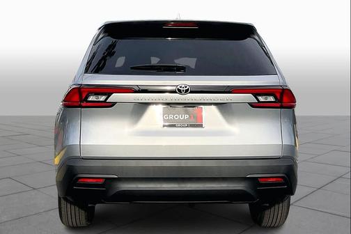 2026 Toyota Highlander LE