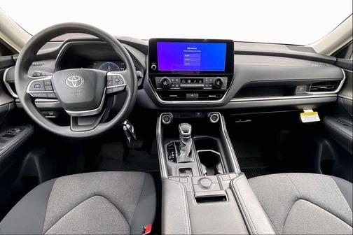 2026 Toyota Highlander LE