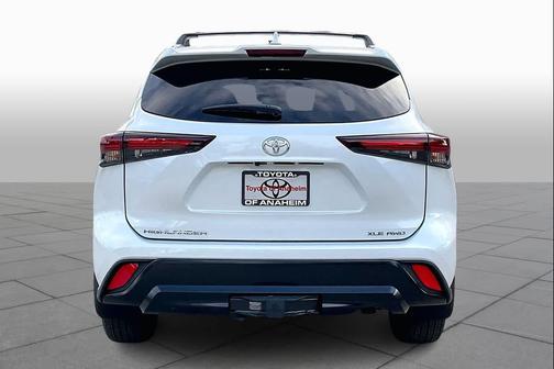 2026 Toyota Highlander XLE