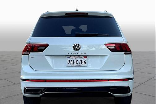 2022 Volkswagen Tiguan 2.0T SE R-Line Black