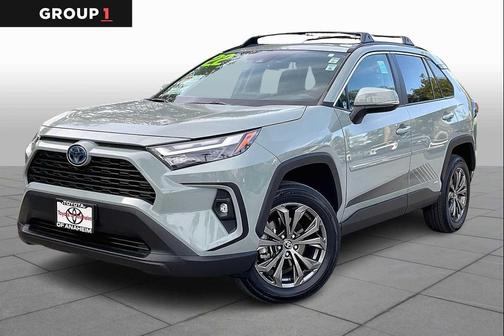 2022 Toyota RAV4 Hybrid XLE Premium