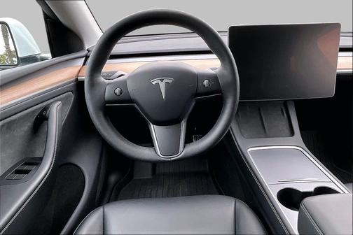 Pearl White Multi-Coat 2024 Tesla Model Y Long Range Dual Motor All-Wheel Drive