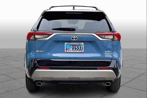 2024 Toyota RAV4 Hybrid SE